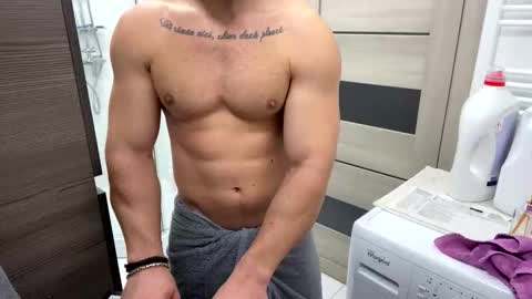 Mrrfitt online show from October 9, 2025, 12:47 pm