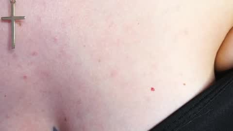 Aelia online show from April 10, 2026, 5:28 pm