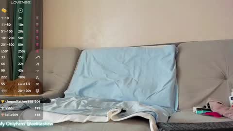 Snapshot of aelitashaw chatting on February 20, 2025, 10:37 am Aelita online show from February 20, 2025, 10:37 am