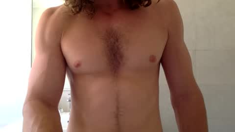 Snapshot of aestheticboy97 chatting on January 13, 2025, 1:13 am Thore online show from January 13, 2025, 1:13 am