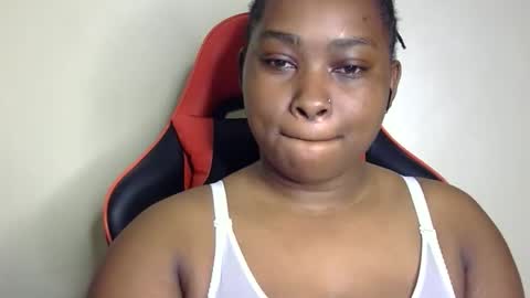 stella online show from November 30, 2025, 4:44 pm