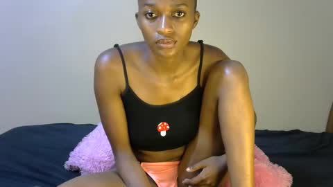 Snapshot of african_hottest chatting on March 3, 2025, 6:12 pm african_hottest online show from March 3, 2025, 6:12 pm