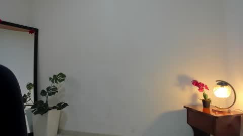 Lorena online show from September 16, 2025, 2:07 pm