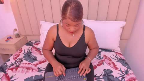 Snapshot of afrodita_de_amor chatting on September 17, 2025, 11:23 am Vr. online show from September 17, 2025, 11:23 am