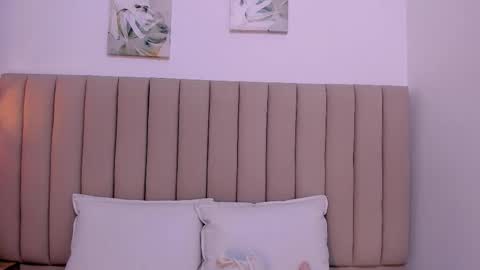 Snapshot of afrodita_de_amor chatting on September 30, 2025, 11:48 am Vr. online show from September 30, 2025, 11:48 am
