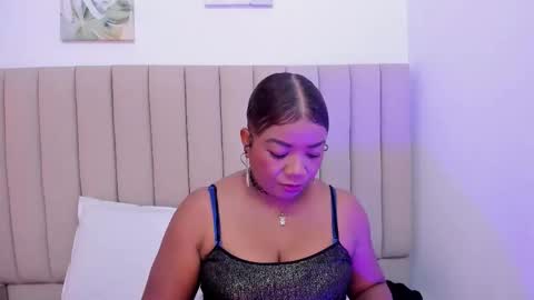 Snapshot of afrodita_de_amor chatting on October 22, 2025, 11:32 am Vr. online show from October 22, 2025, 11:32 am
