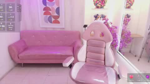 afrodita_loren online show from June 9, 2026, 3:18 am