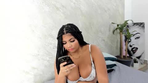 Snapshot of afrodita_roos_ chatting on September 17, 2025, 12:18 pm Afrodita Ross online show from September 17, 2025, 12:18 pm