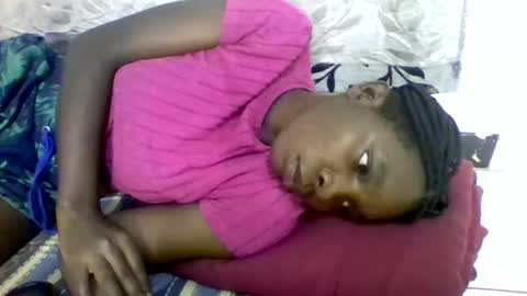 Snapshot of afronubians_ chatting on February 1, 2025, 12:05 pm pink and josphen online show from February 1, 2025, 12:05 pm