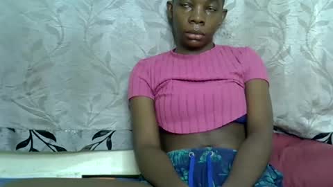 Snapshot of afronubians_ chatting on March 5, 2025, 5:18 am pink and josphen online show from March 5, 2025, 5:18 am