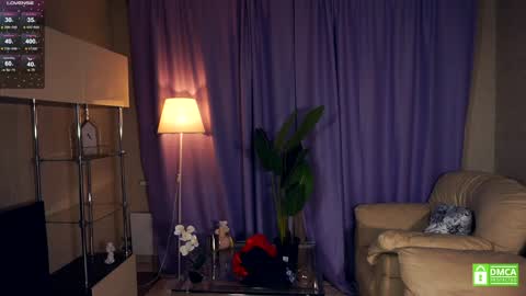 Lana  1800 - 0330 UTC   Mia 0700- 1630 UTC online show from December 24, 2024, 10:55 am