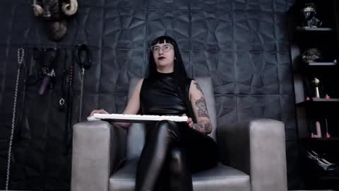 Snapshot of agata_darkness chatting on December 16, 2024, 2:16 pm  Miss Agata  online show from December 16, 2024, 2:16 pm
