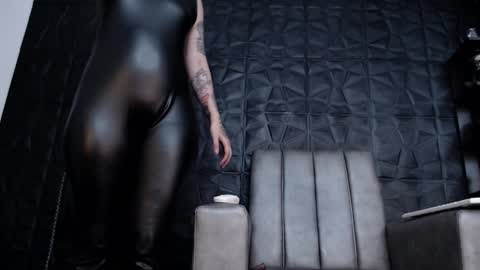 Snapshot of agata_darkness chatting on December 23, 2024, 3:44 pm  Miss Agata  online show from December 23, 2024, 3:44 pm