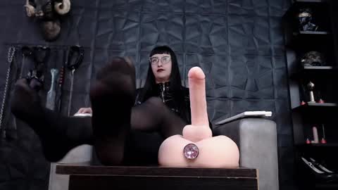 Snapshot of agata_darkness chatting on January 6, 2025, 5:06 pm  Miss Agata  online show from January 6, 2025, 5:06 pm