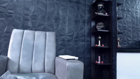 Snapshot of agata_darkness chatting on February 15, 2025, 2:44 pm  Miss Agata  online show from February 15, 2025, 2:44 pm