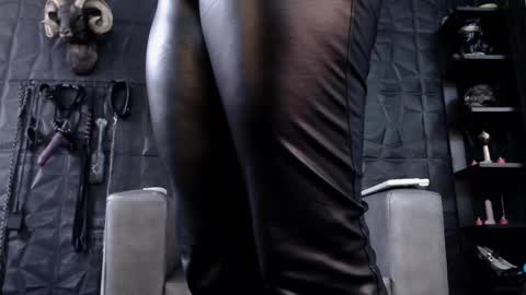 Snapshot of agata_darkness chatting on February 22, 2025, 4:40 pm  Miss Agata  online show from February 22, 2025, 4:40 pm