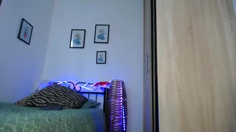 DIANA  online show from December 18, 2024, 5:52 pm