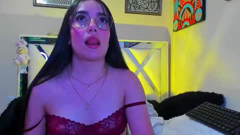 Agata  online show from November 27, 2025, 10:01 pm