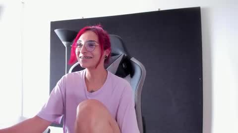 Agata Collinss online show from March 25, 2026, 9:32 pm