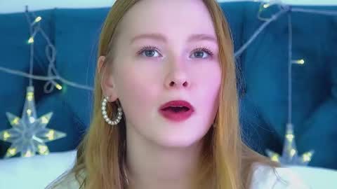 AgataFoxley online show from December 17, 2025, 6:14 pm