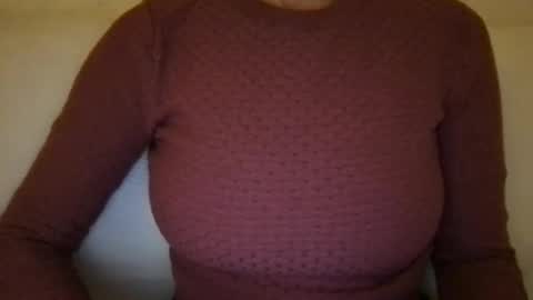 Snapshot of agatha_cb chatting on October 31, 2025, 6:53 pm agatha_cb online show from October 31, 2025, 6:53 pm