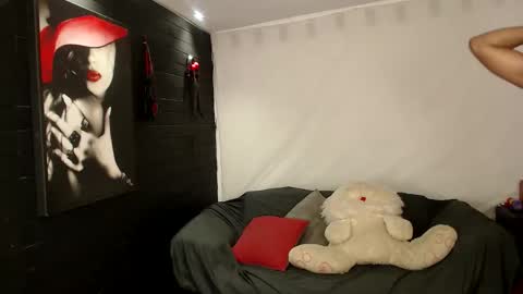 CAROLINA online show from February 11, 2026, 8:25 pm