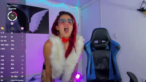agatha_walter_ online show from May 12, 2026, 9:34 pm