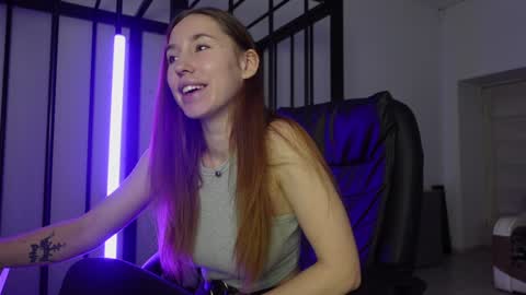 Agelina Lilly Laura online show from February 8, 2025, 2:38 pm