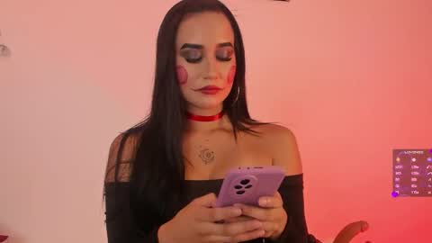 Maggie   online show from October 27, 2025, 11:09 pm