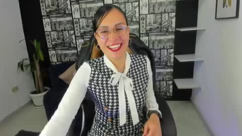 Aghata Moon online show from January 28, 2025, 2:42 pm