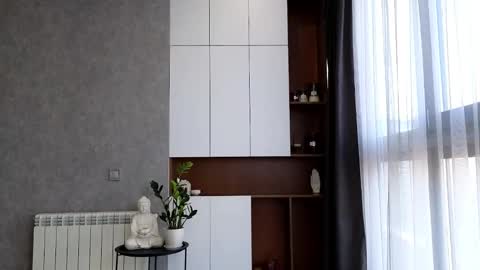 agnessi_ online show from February 13, 2025, 9:20 am