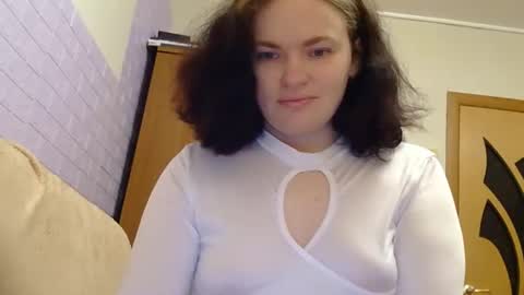 Agnettta online show from September 15, 2025, 11:49 pm