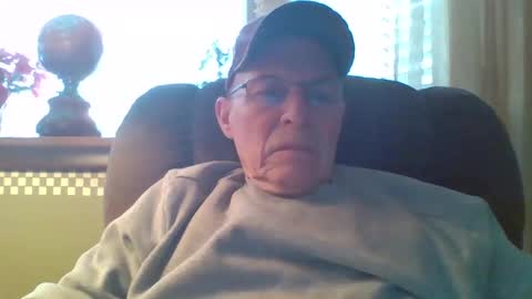 aguynrkfrd online show from December 5, 2024, 3:50 pm