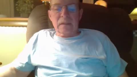 Snapshot of aguynrkfrd chatting on April 17, 2026, 9:01 am aguynrkfrd online show from April 17, 2026, 9:01 am