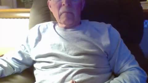 Snapshot of aguynrkfrd chatting on April 26, 2026, 9:40 am aguynrkfrd online show from April 26, 2026, 9:40 am