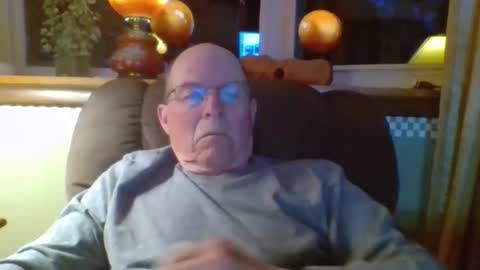 Snapshot of aguynrkfrd chatting on May 14, 2026, 9:49 am aguynrkfrd online show from May 14, 2026, 9:49 am