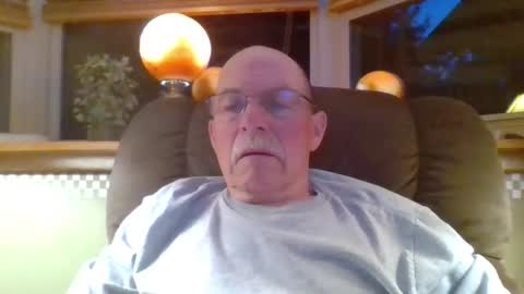 Snapshot of aguynrkfrd chatting on May 31, 2026, 9:38 am aguynrkfrd online show from May 31, 2026, 9:38 am