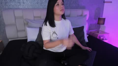 Ahmara  online show from February 13, 2025, 11:39 am