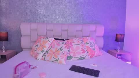 Ahmara  online show from September 15, 2025, 11:32 am