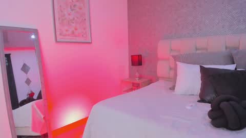 Ahmara  online show from September 27, 2025, 11:37 am