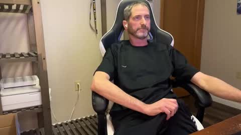 AhShucks online show from April 6, 2026, 4:46 am