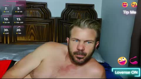 Blue Eyed Handsome Man online show from June 2, 2026, 1:29 am