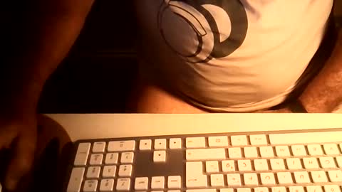 Snapshot of ahmole chatting on May 2, 2026, 10:48 pm Ole online show from May 2, 2026, 10:48 pm