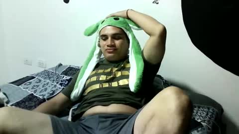 ahntony  69 online show from January 19, 2025, 4:33 am