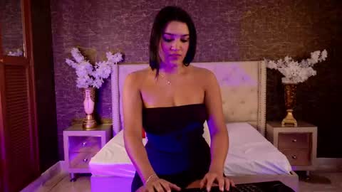 Ahri online show from September 15, 2025, 10:15 am