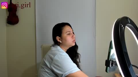 Snapshot of ahrigirl chatting on January 24, 2025, 9:17 am Andrea online show from January 24, 2025, 9:17 am