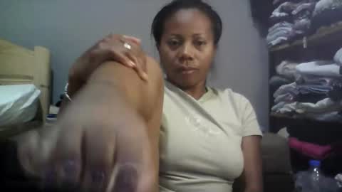 Aicha boobs online show from February 16, 2026, 10:17 pm