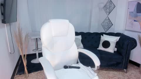 AIDA ADAMS online show from February 1, 2025, 11:06 pm