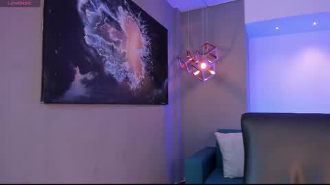 aidajoness online show from October 20, 2025, 11:32 am