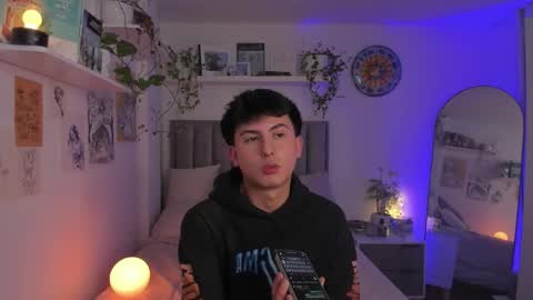 A H  online show from September 20, 2025, 2:56 am